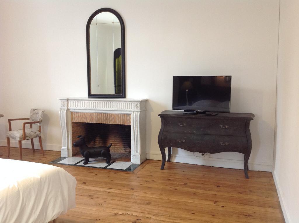 캐딜락 Chateau Fauchey B&B 외부 사진